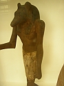 statua in legno del dio anubi